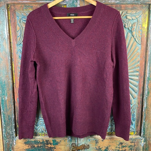 Cashmere v-neck sweater by Aqua - Picture 1 of 3